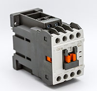 12 VDC Coil Voltage, 40 A Continuous Current, and 110.7 mm Depth DIN Rail Mounted Contactor